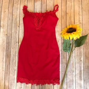 Red body con floral detail cocktail mini dress